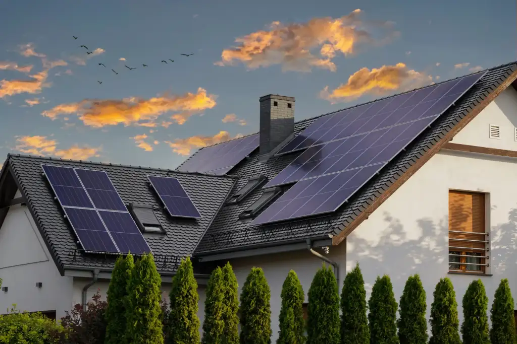 Transformez votre toit en une source d'énergie verte avec nos panneaux photovoltaïques près de Pau